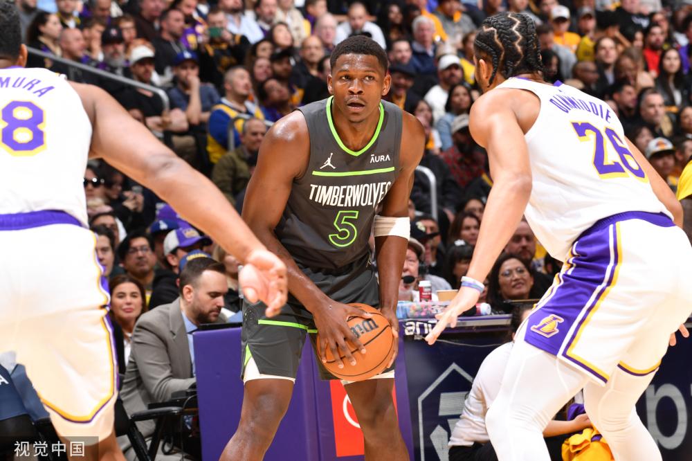 与期待也是 与期待也是