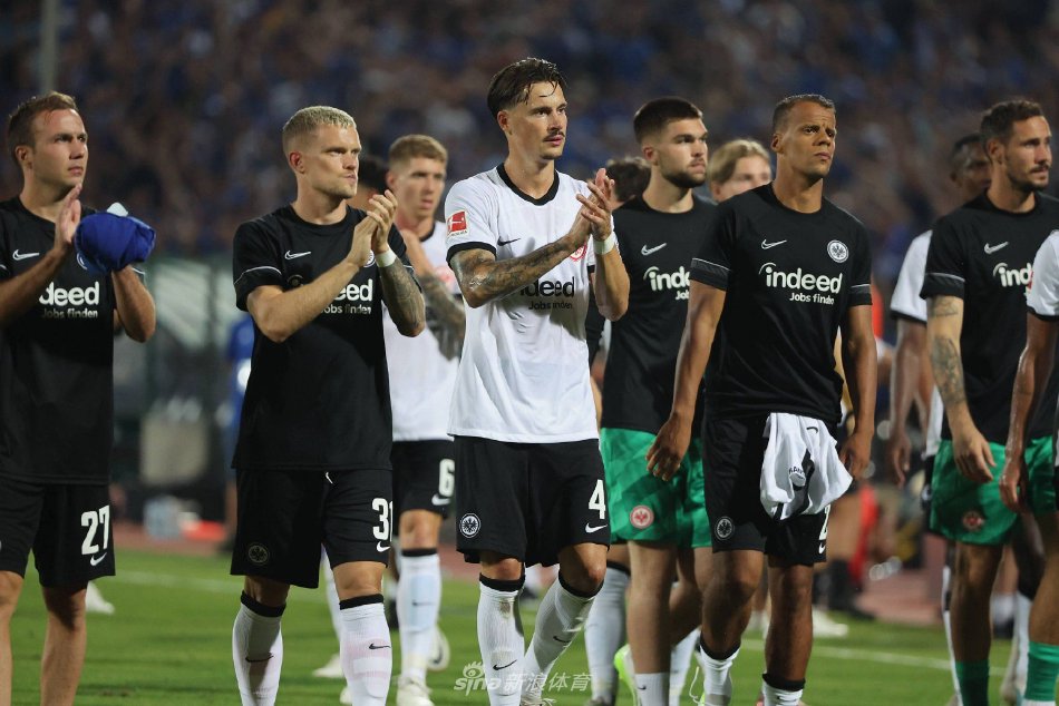 一个隐藏的 一个隐藏的