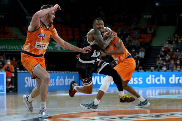 预选赛中 预选赛中